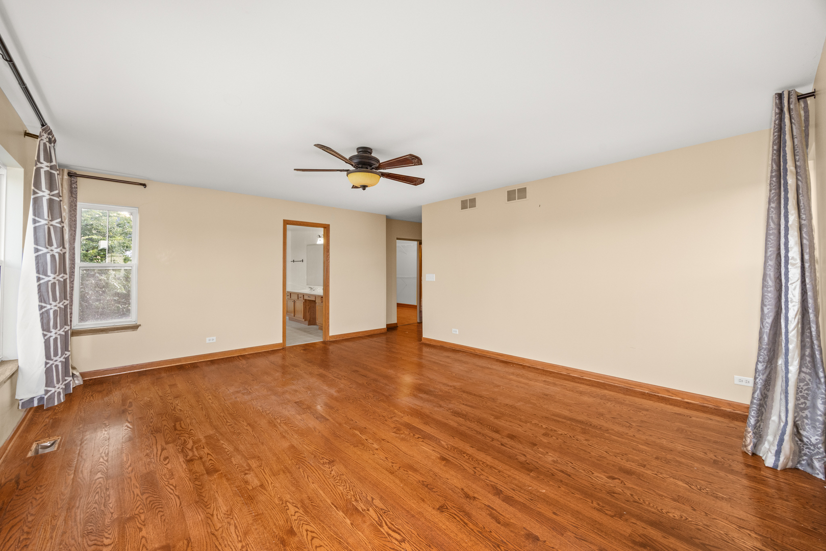 11253 Victoria Lane, Huntley, IL 60142