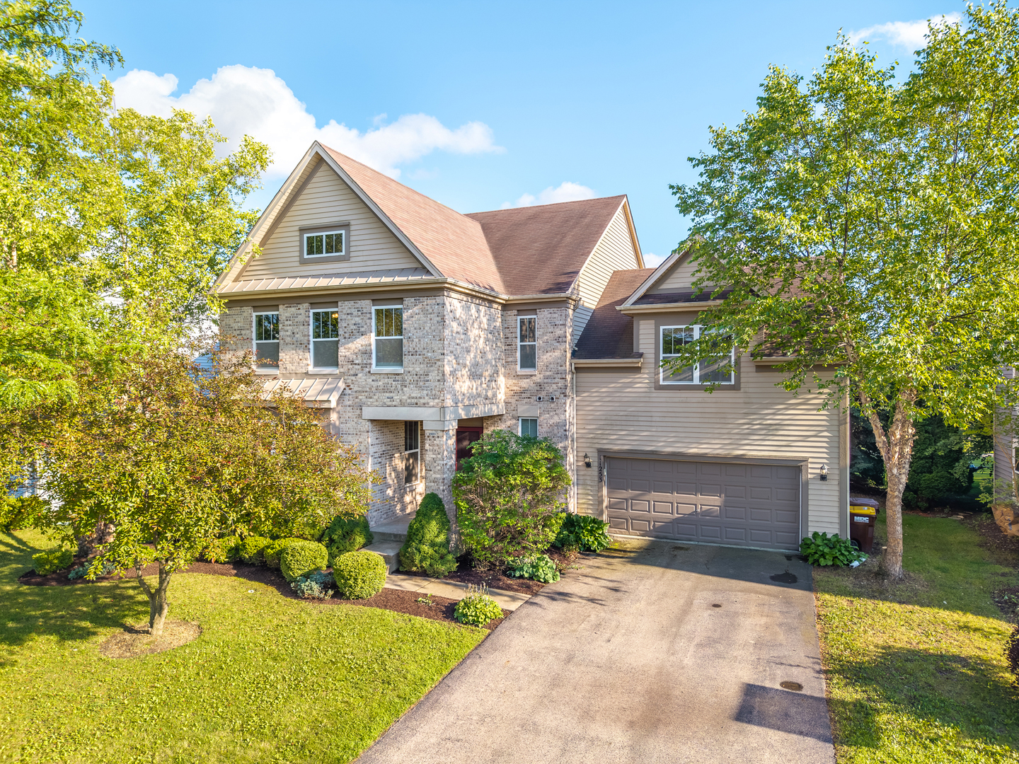 11253 Victoria Lane, Huntley, IL 60142