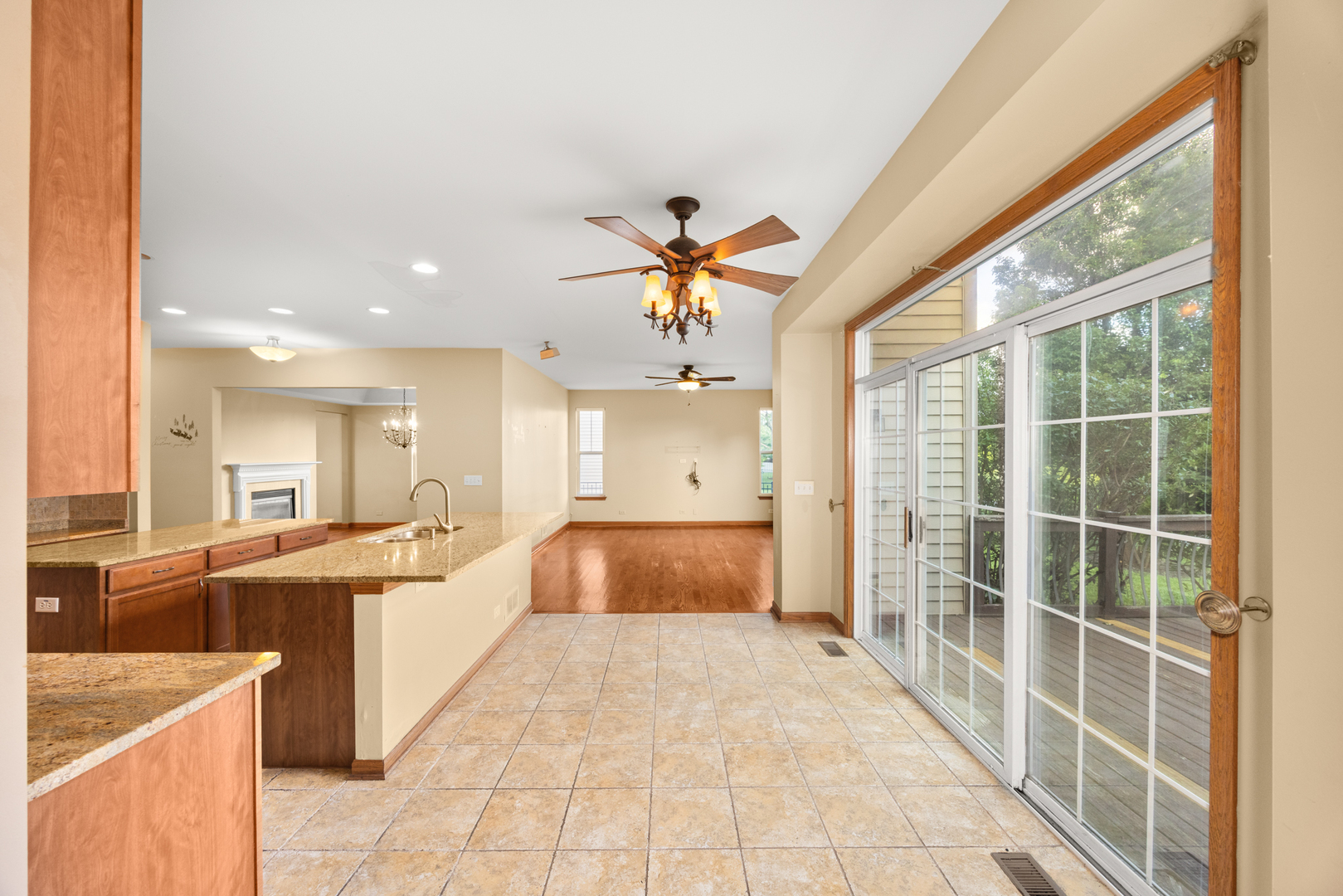 11253 Victoria Lane, Huntley, IL 60142