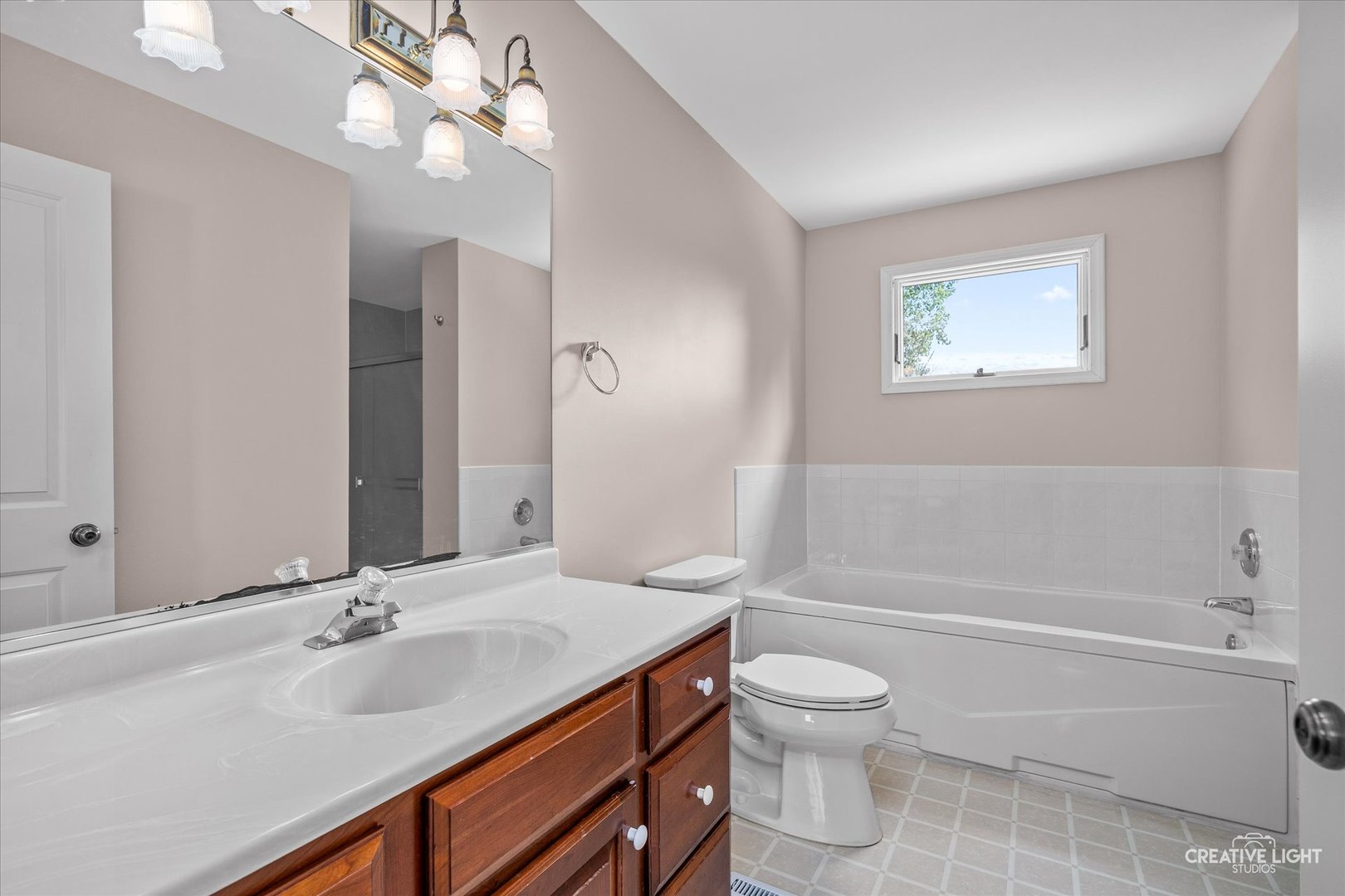 1012 Independence Boulevard, Yorkville, IL 60560