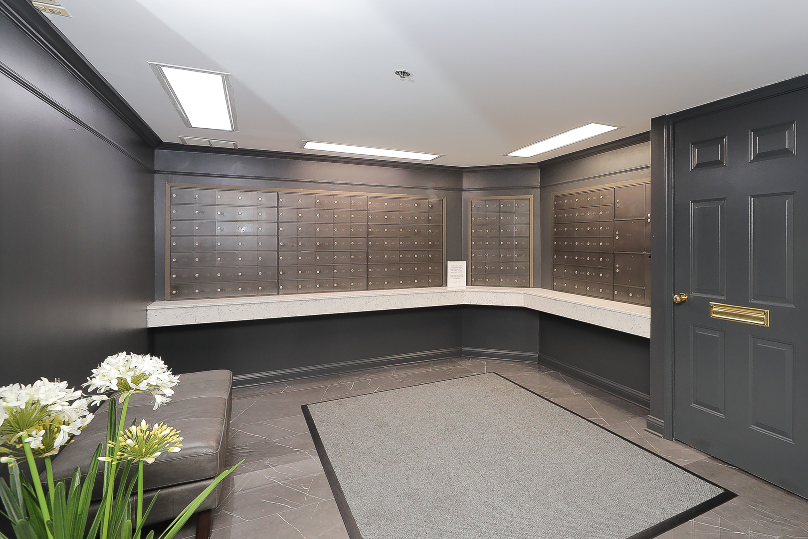 1 Bloomingdale Place #301, Bloomingdale, IL 60108