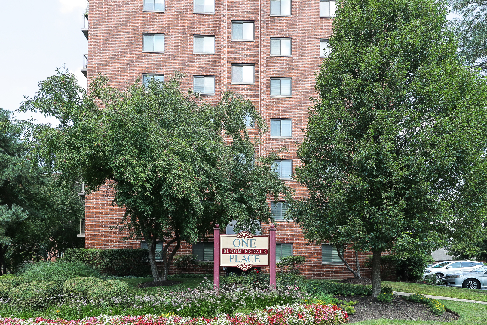 1 Bloomingdale Place #301, Bloomingdale, IL 60108