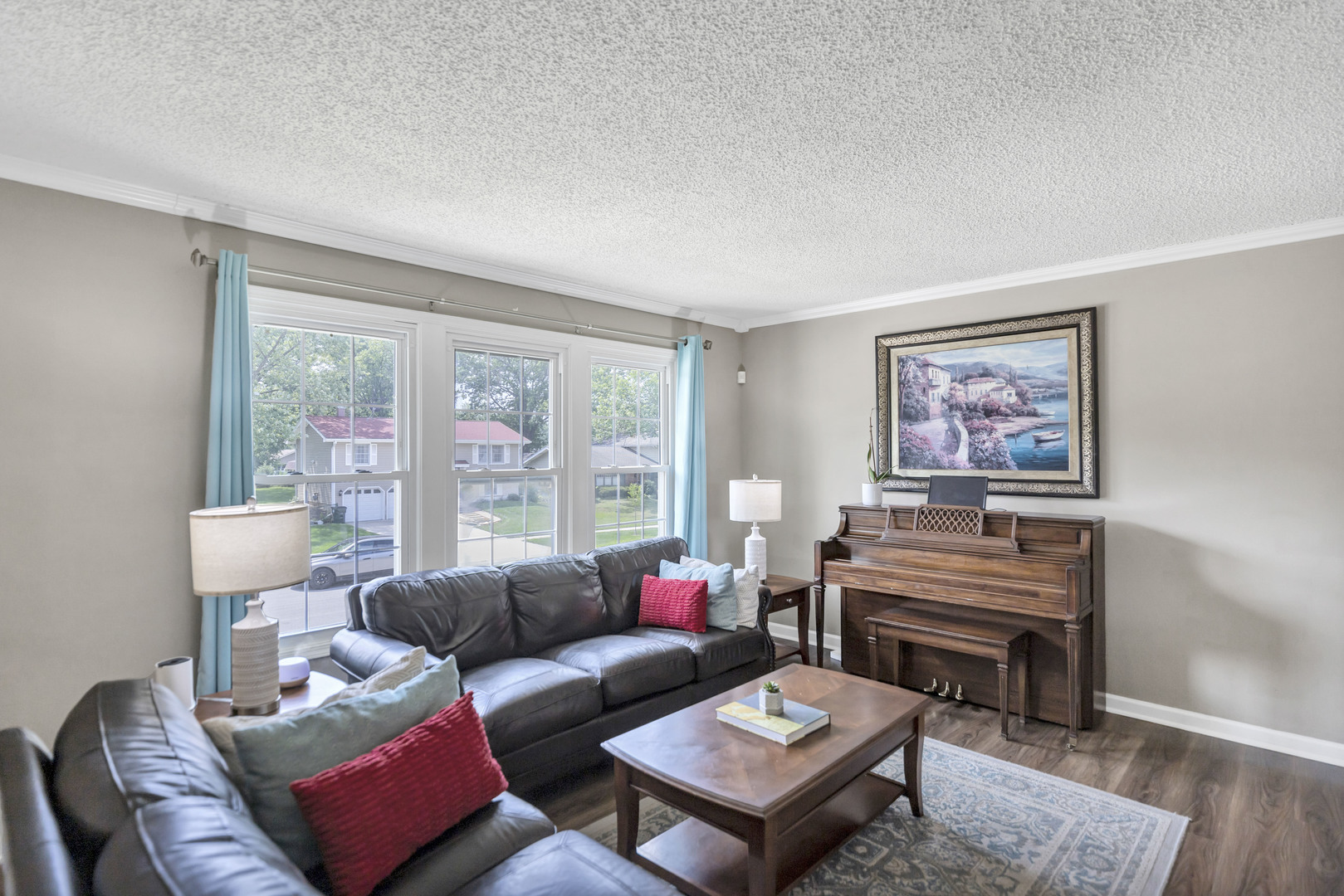 1250 Campbell Lane, Hoffman Estates, IL 60169