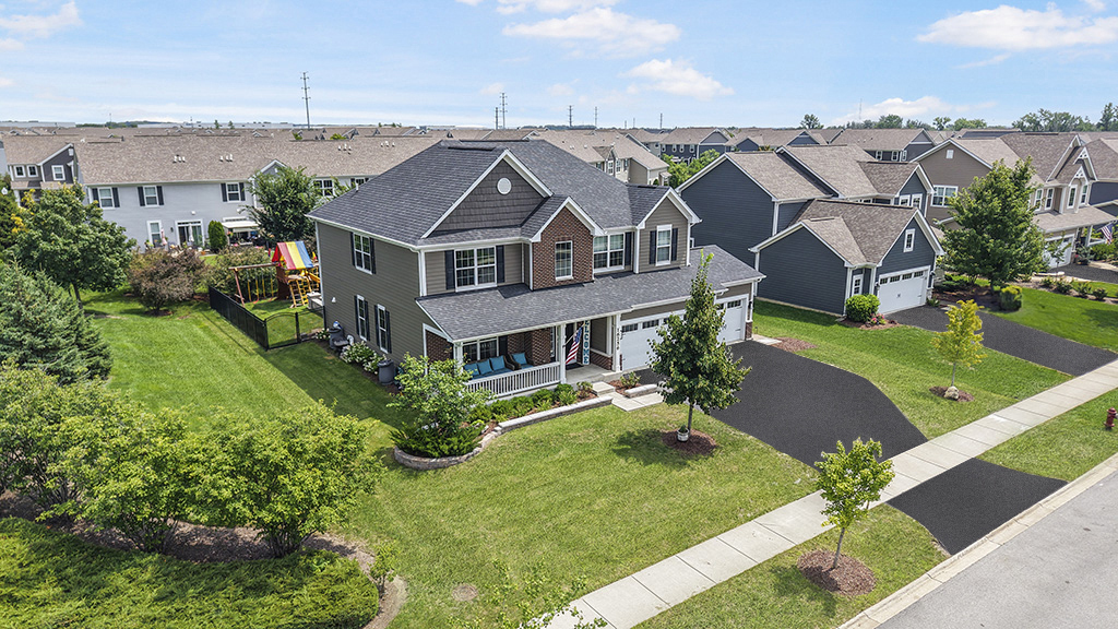 16256 W High Meadow Drive, Lockport, IL 60441