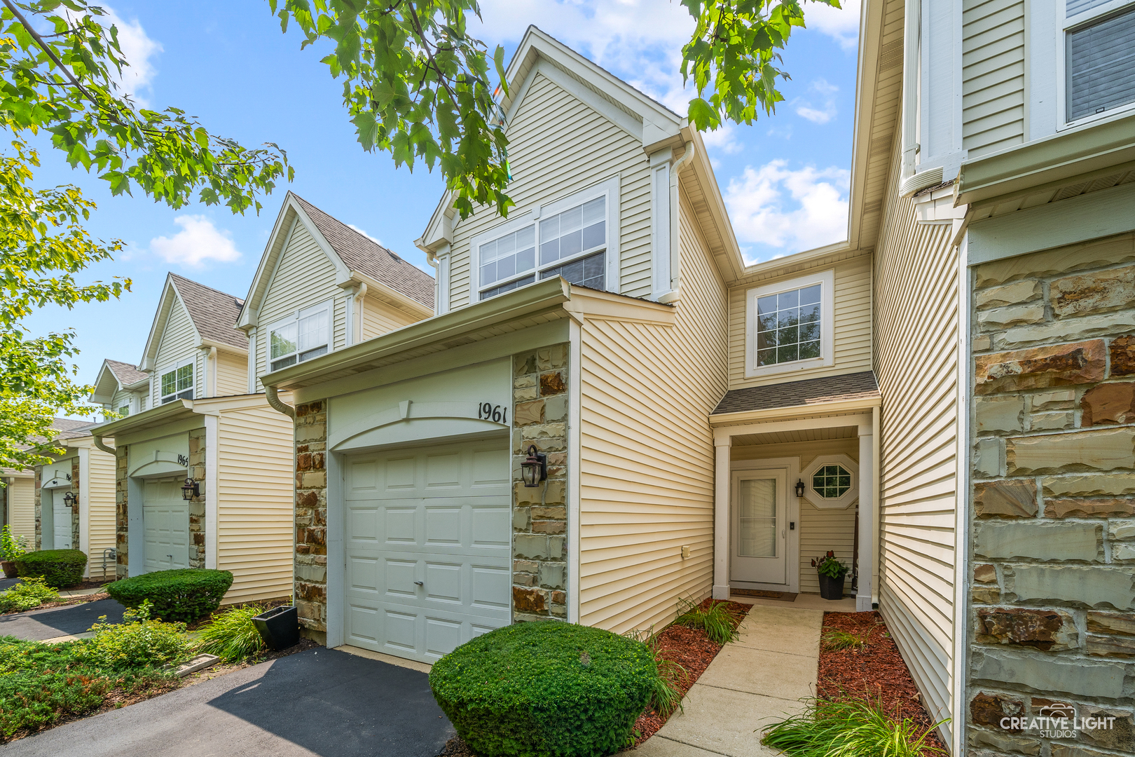 1961 MISTY RIDGE Lane, Aurora, IL 60503