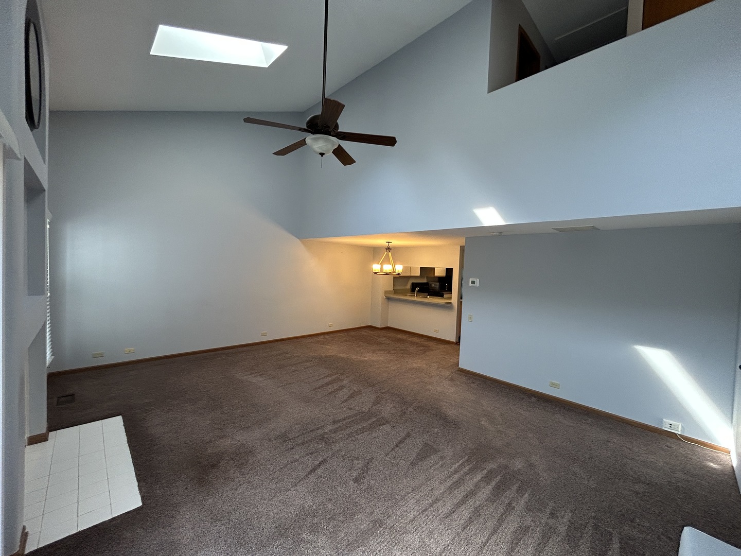 1608 PEBBLE BEACH Circle #1608, Elgin, IL 60123