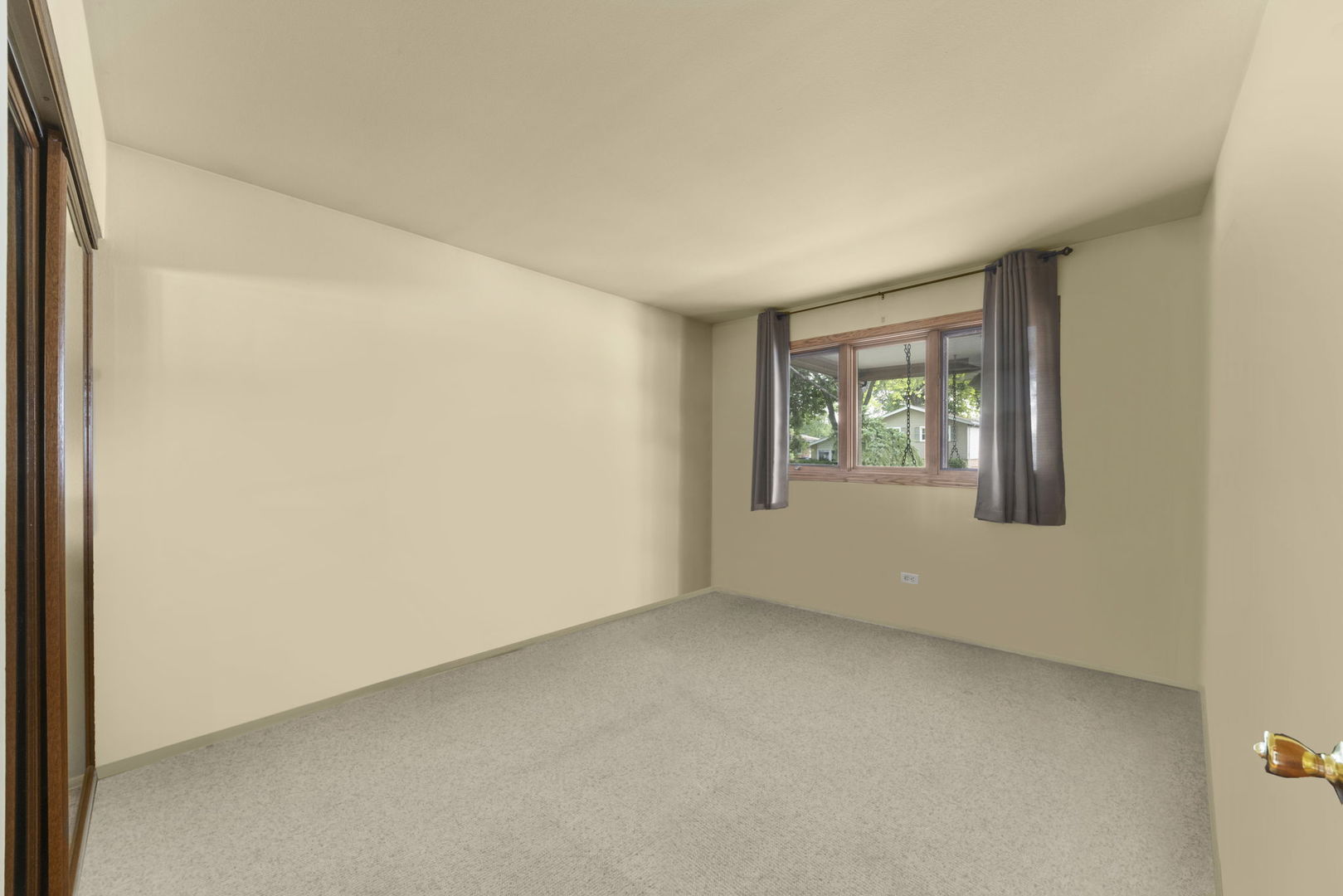 15112 Raday Drive, Midlothian, IL 60445