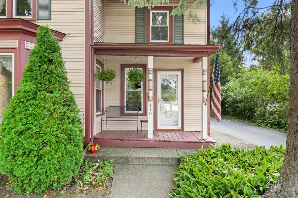 116 Spring Street, Cary, IL 60013