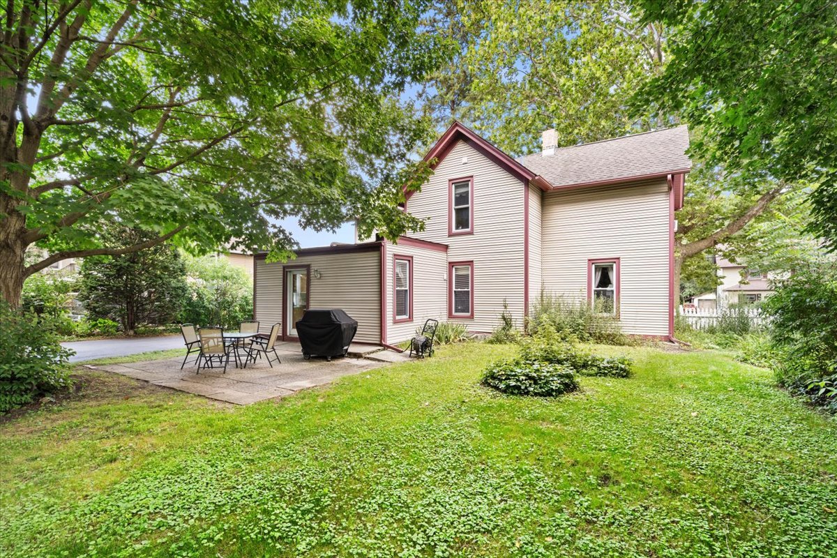 116 Spring Street, Cary, IL 60013