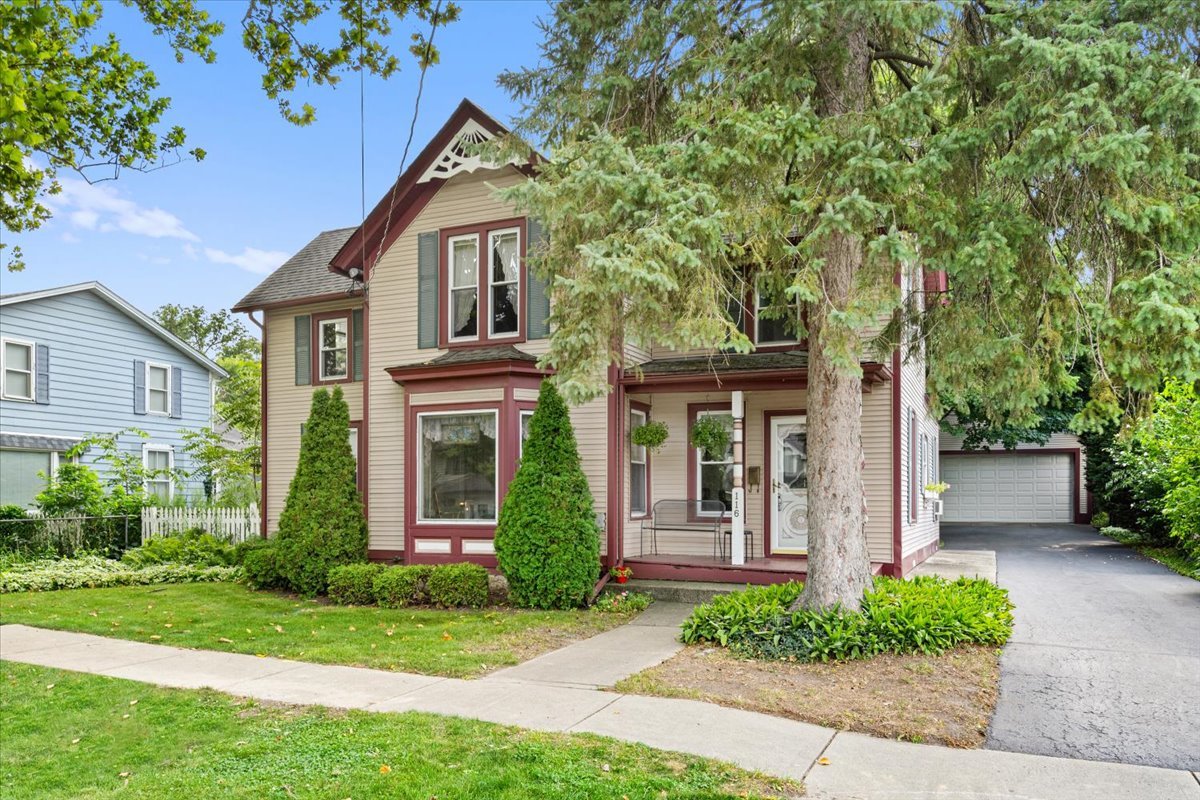 116 Spring Street, Cary, IL 60013