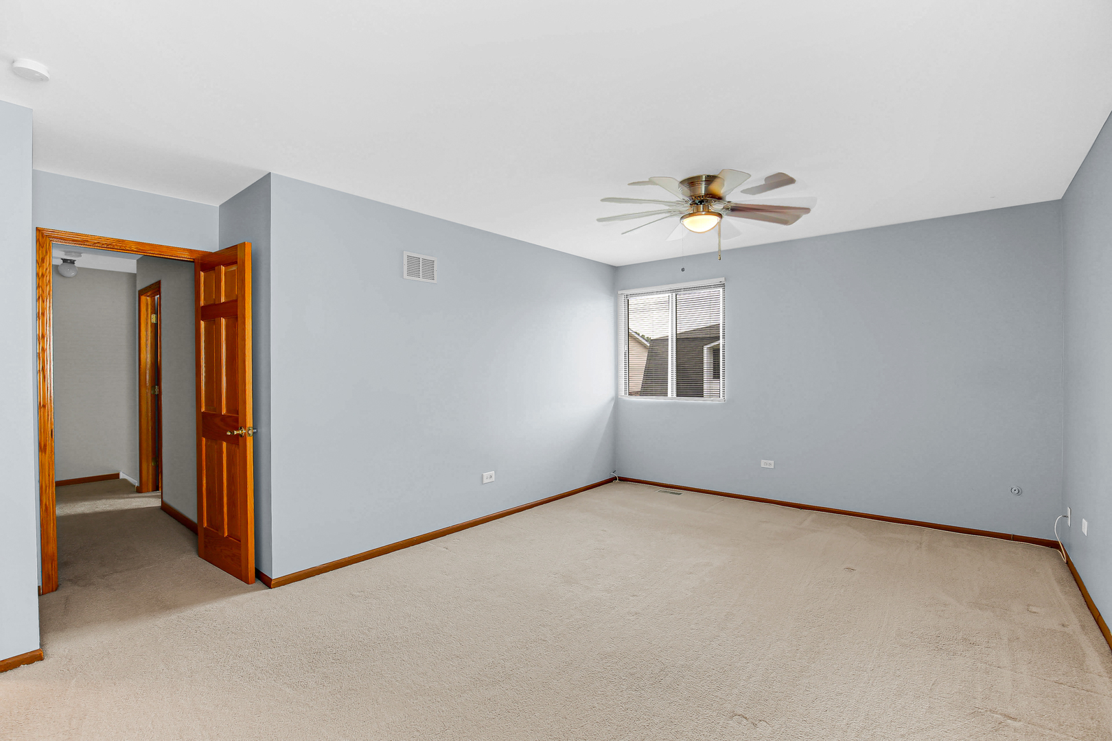 8515 162nd Place #1, Tinley Park, IL 60487