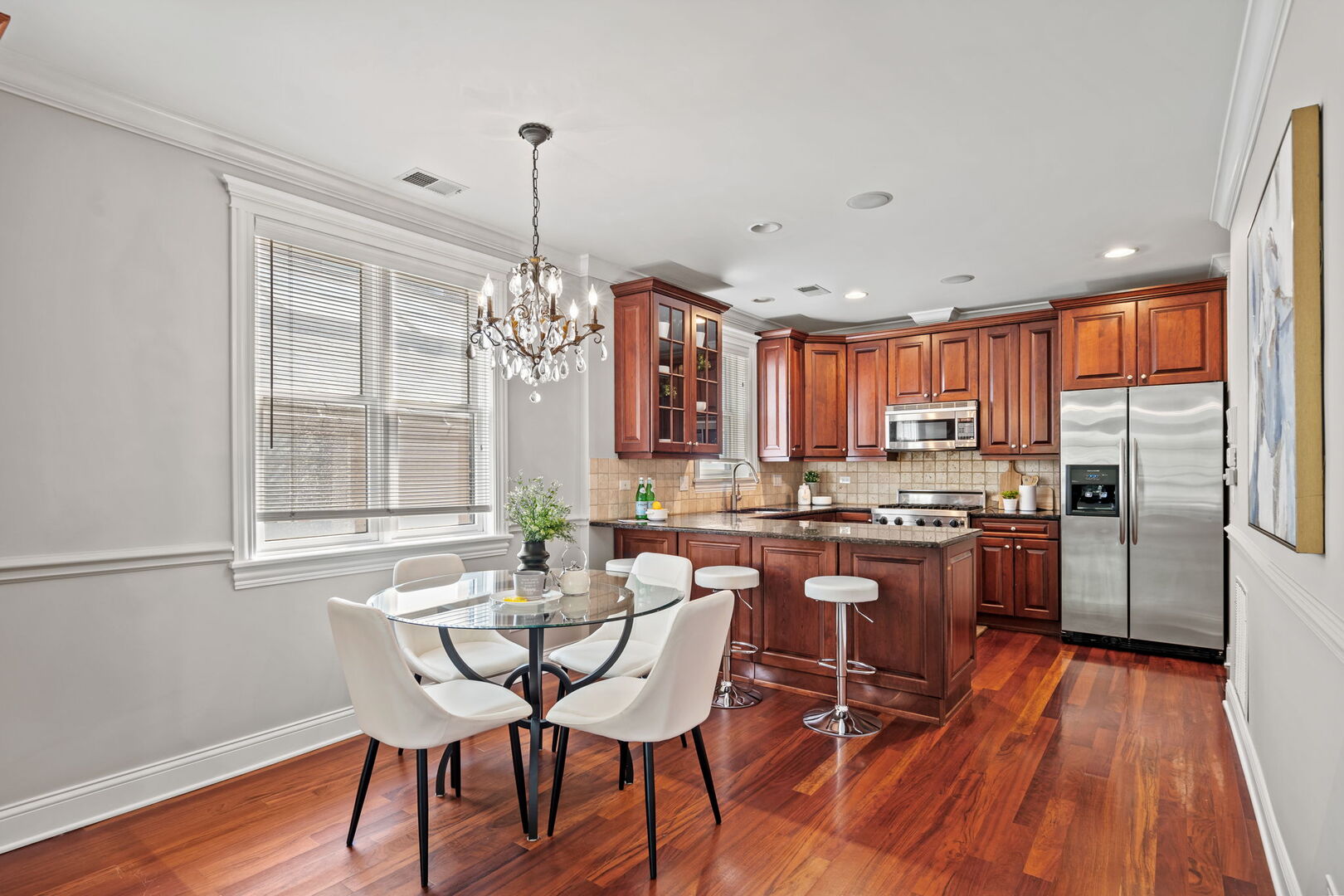 1510 N Cleveland Avenue, Chicago, IL 60610