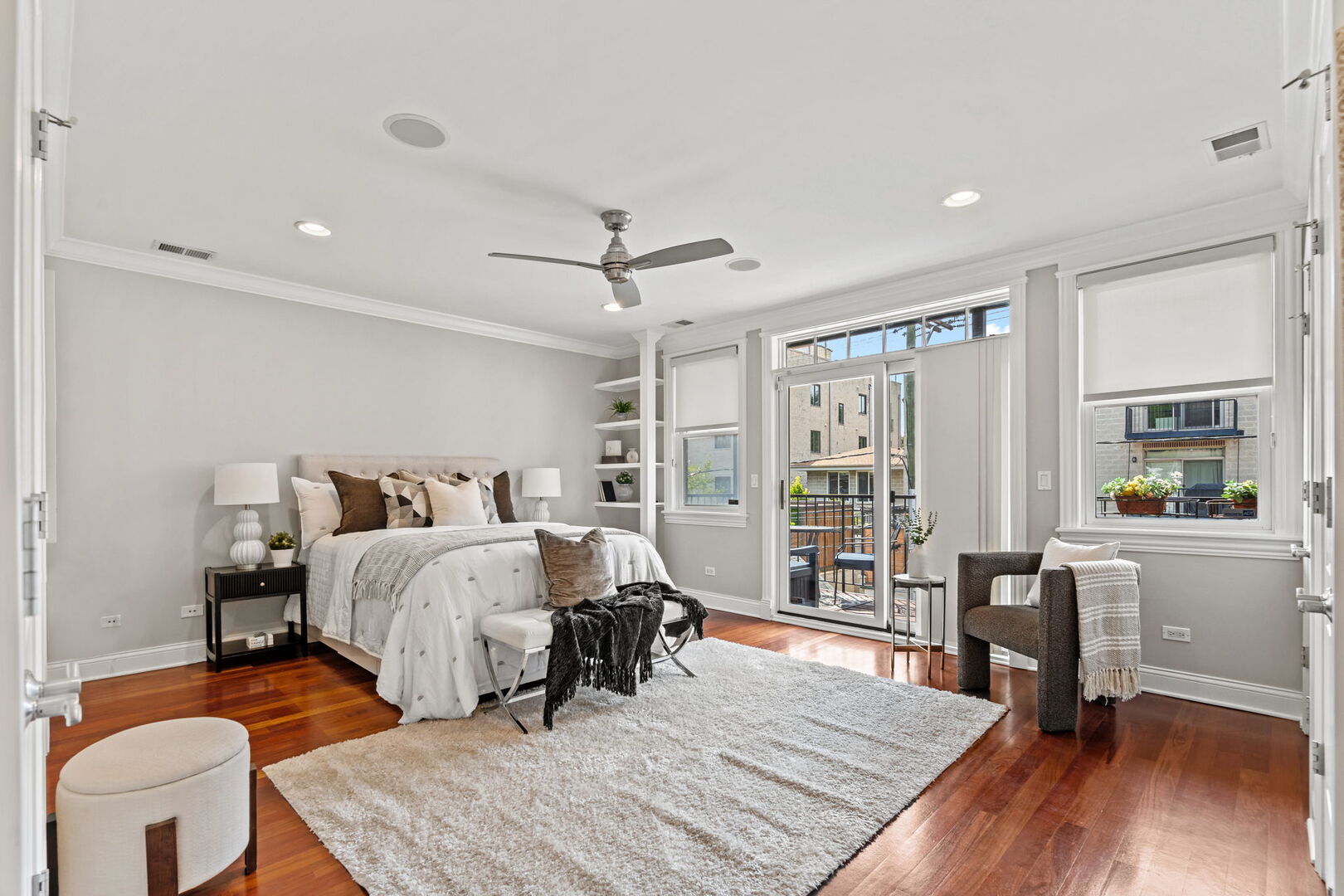 1510 N Cleveland Avenue, Chicago, IL 60610