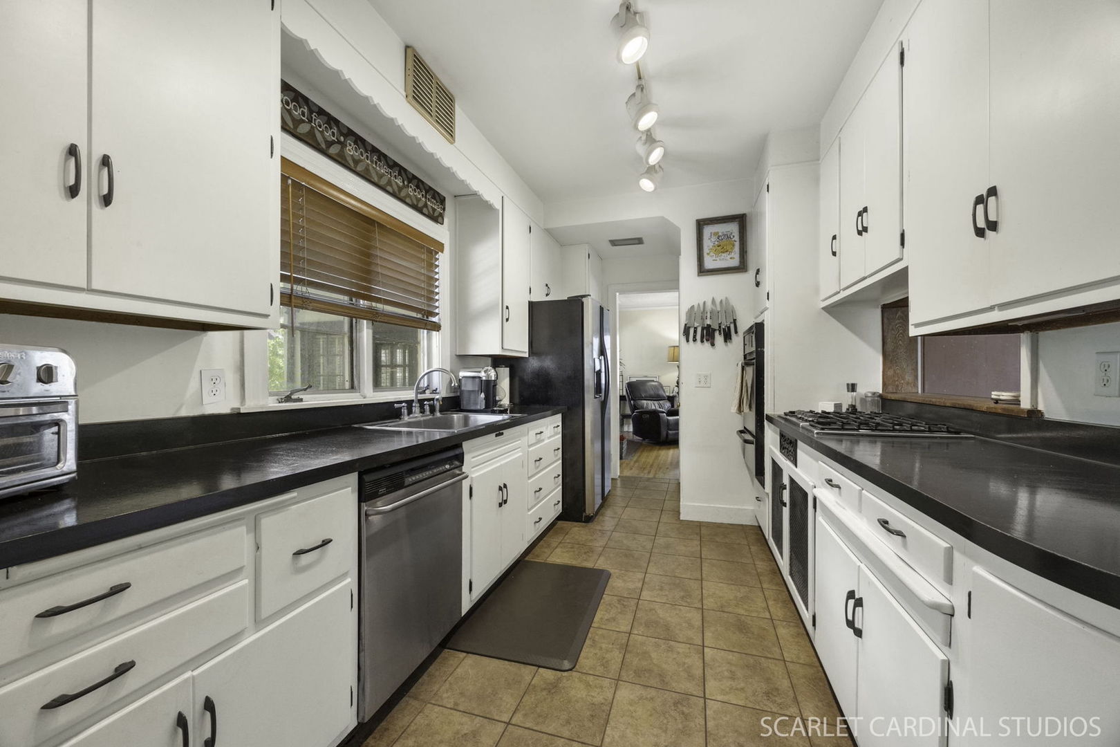 414 WHITNEY Avenue, Joliet, IL 60435