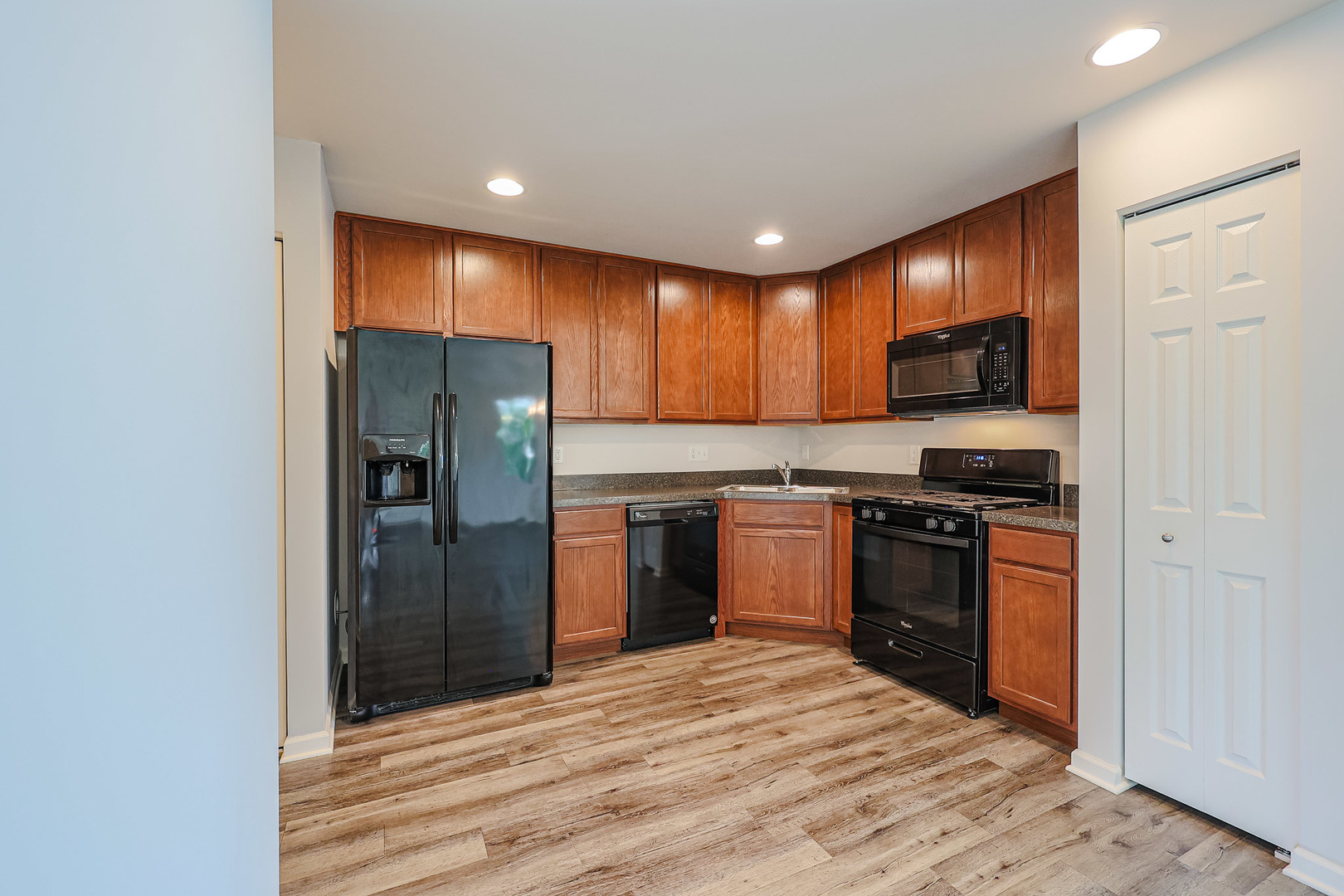 1049 Turin Drive, Hampshire, IL 60140