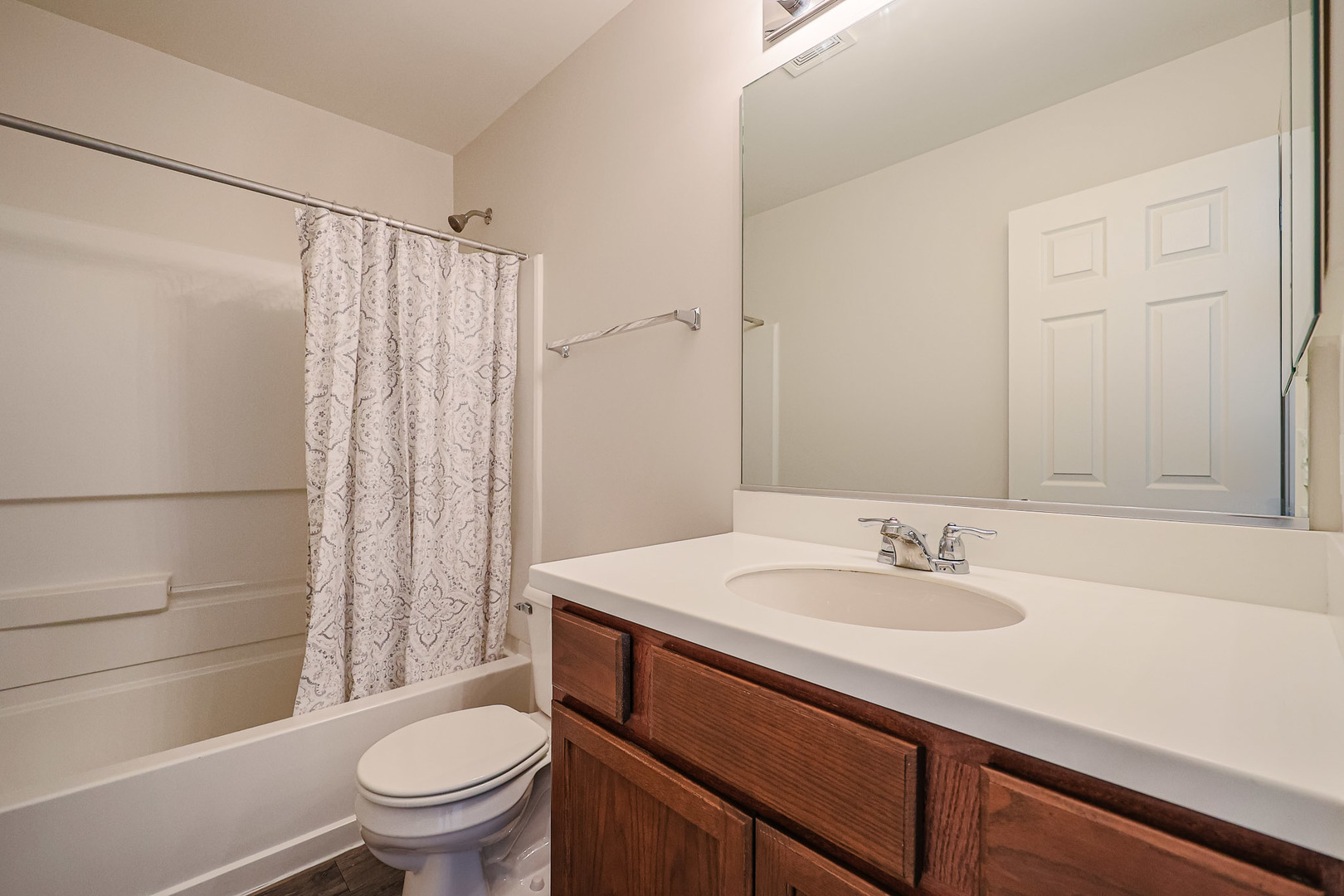1049 Turin Drive, Hampshire, IL 60140