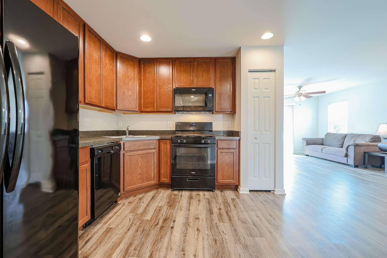 1049 Turin Drive, Hampshire, IL 60140
