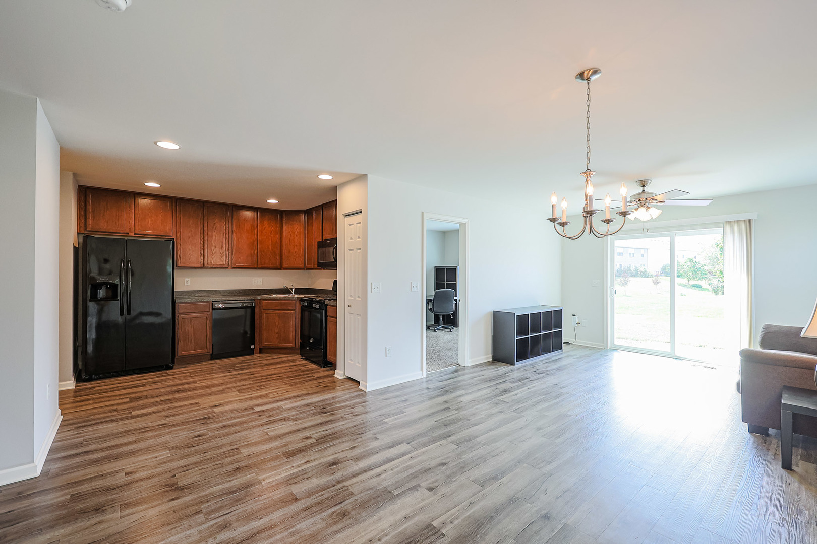 1049 Turin Drive, Hampshire, IL 60140