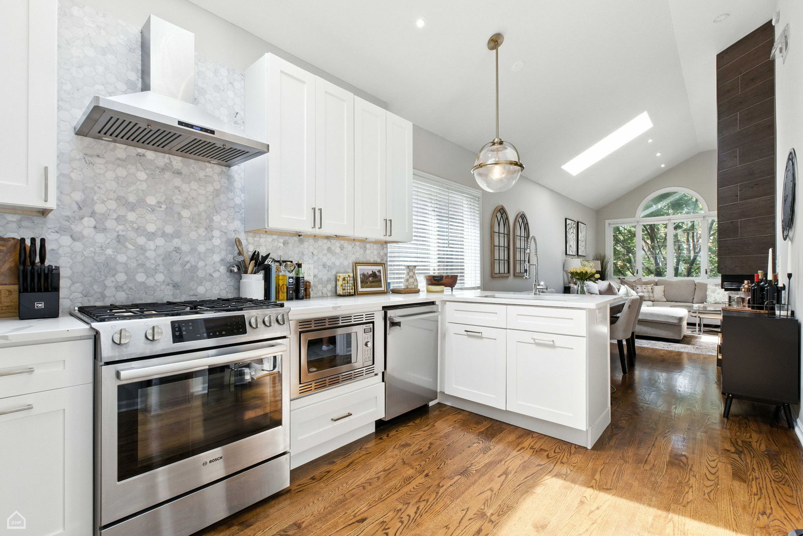 1529 N Bosworth Avenue #3, Chicago, IL 60642