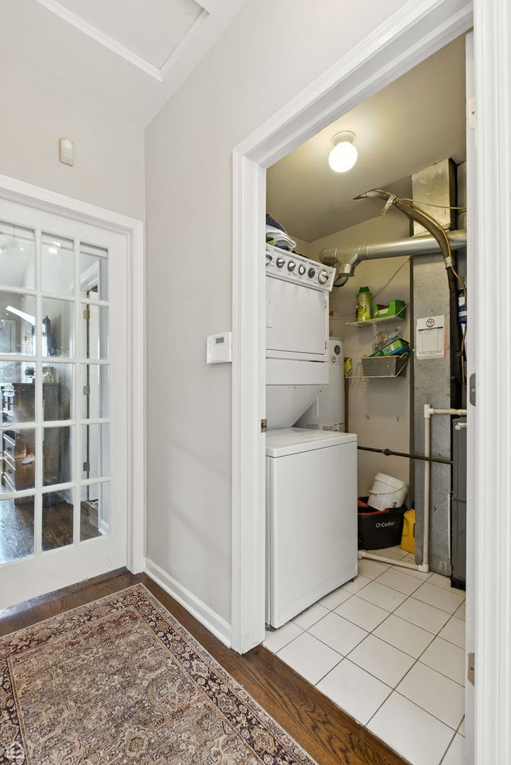 1529 N Bosworth Avenue #3, Chicago, IL 60642