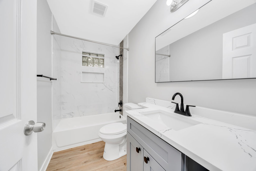 1304 Burnham Avenue, Calumet City, IL 60409
