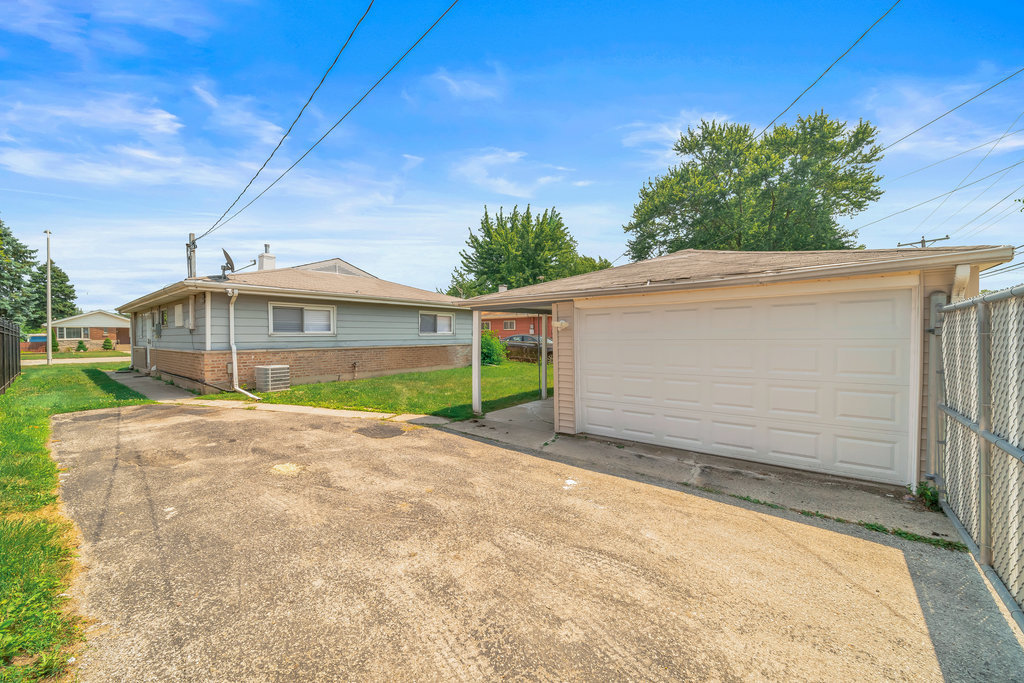 1304 Burnham Avenue, Calumet City, IL 60409