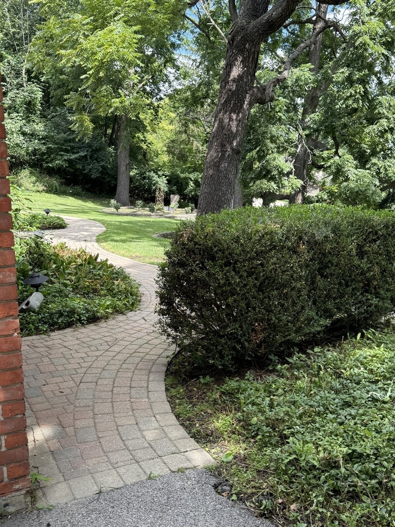 36W251 Oak Hill Drive, West Dundee, IL 60118