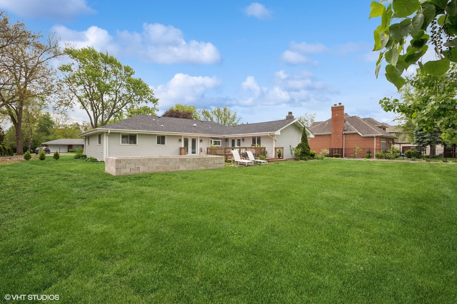 2050 Beechnut Road, Northbrook, IL 60062