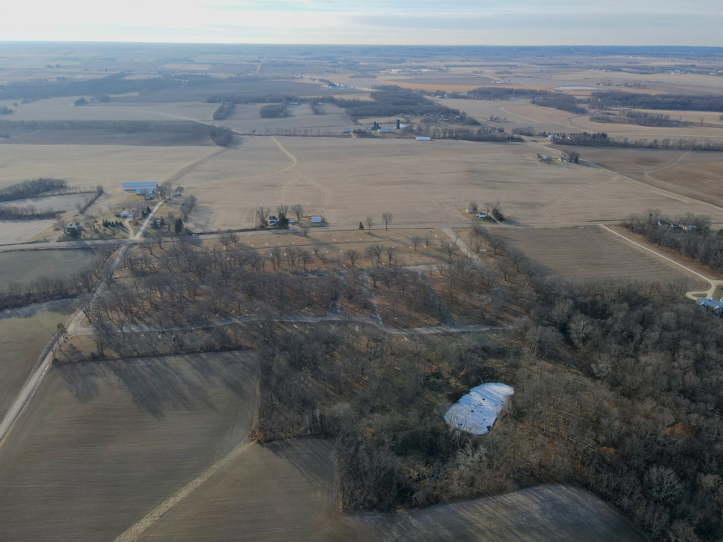 4500 E. River Road, Ridott, IL 61067