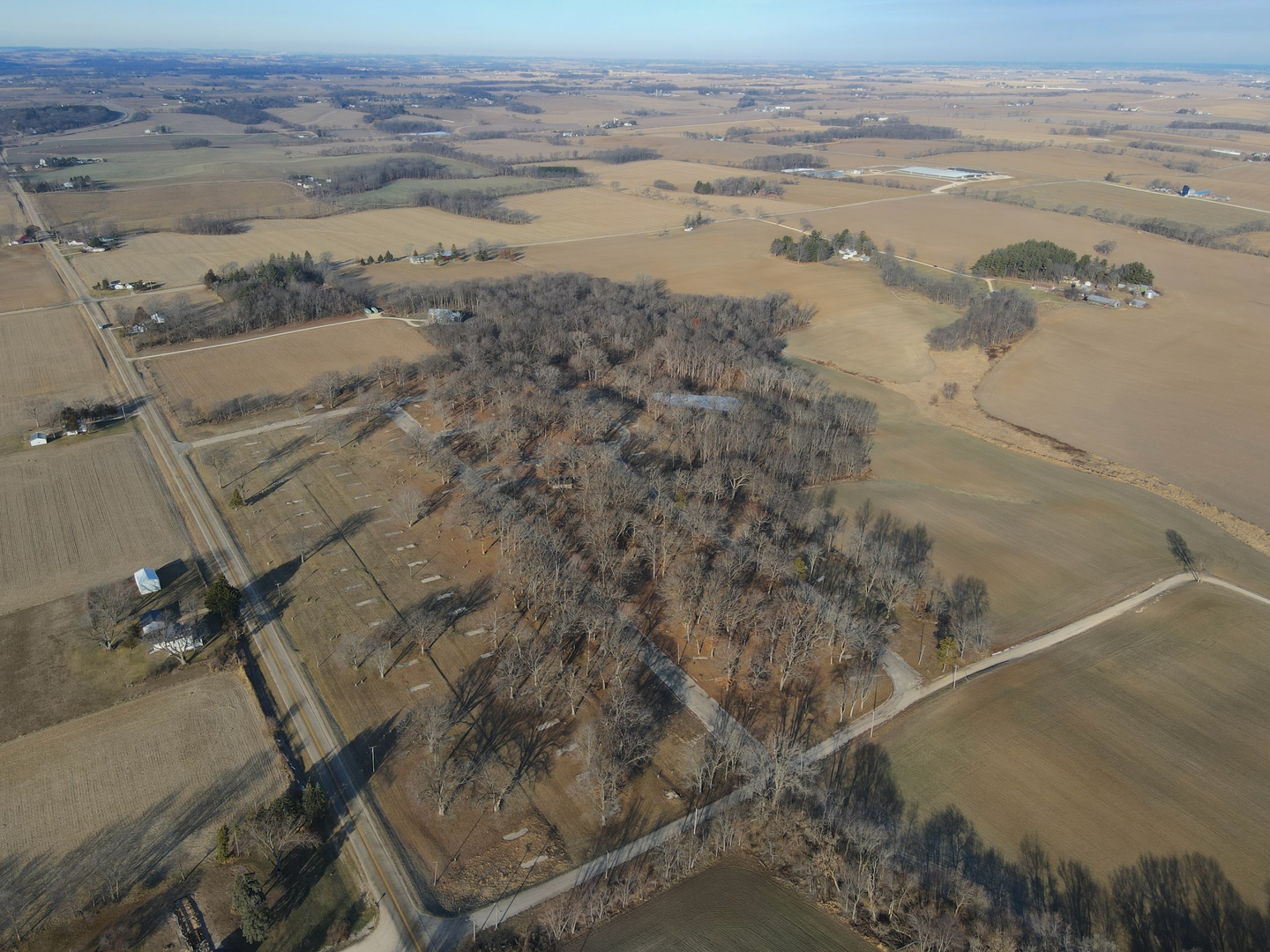 4500 E. River Road, Ridott, IL 61067