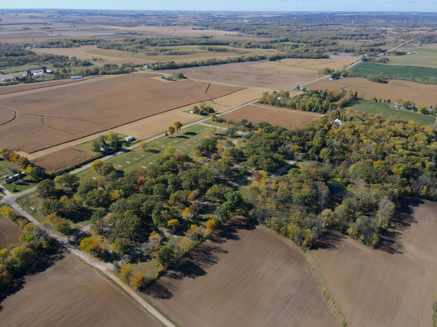 4500 E. River Road, Ridott, IL 61067