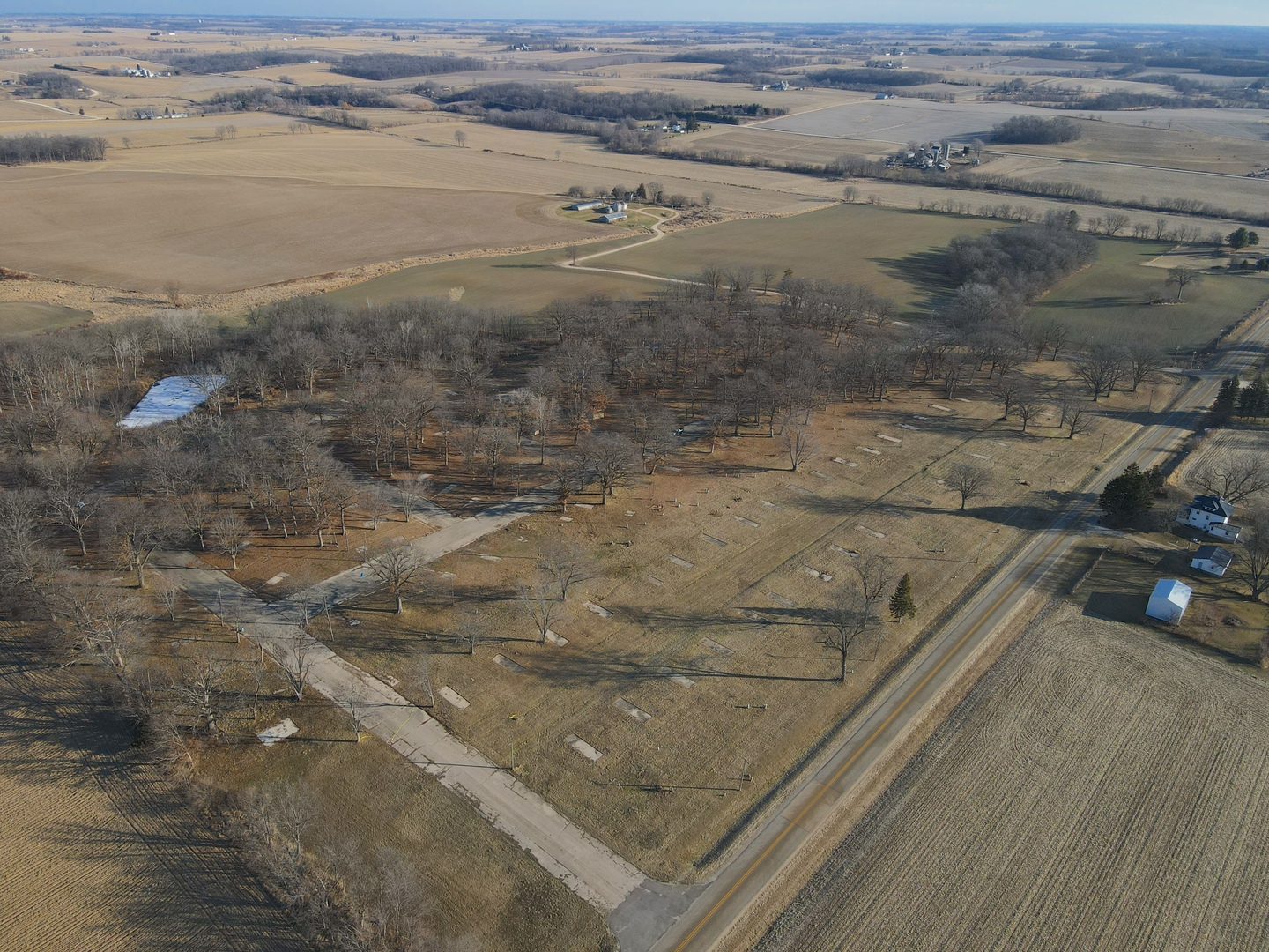 4500 E. River Road, Ridott, IL 61067