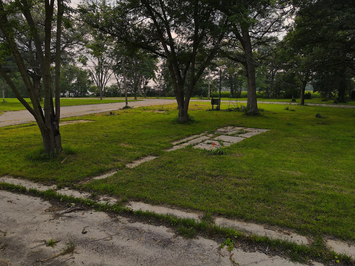 4500 E. River Road, Ridott, IL 61067