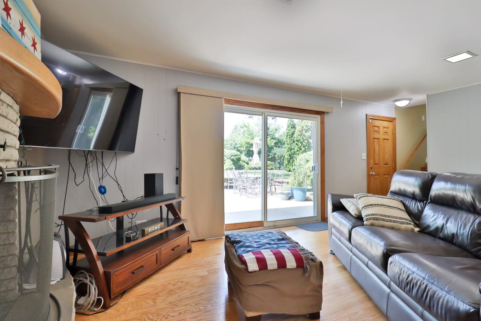 502 S Reuter Drive, Arlington Heights, IL 60005