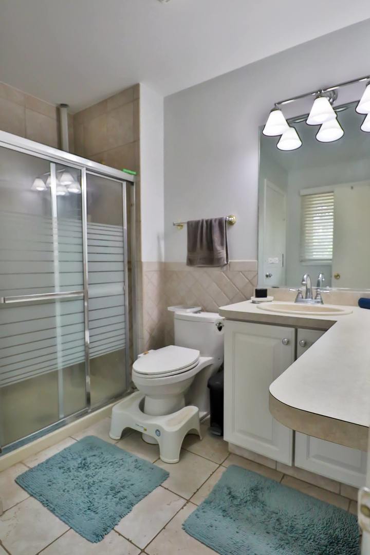 502 S Reuter Drive, Arlington Heights, IL 60005