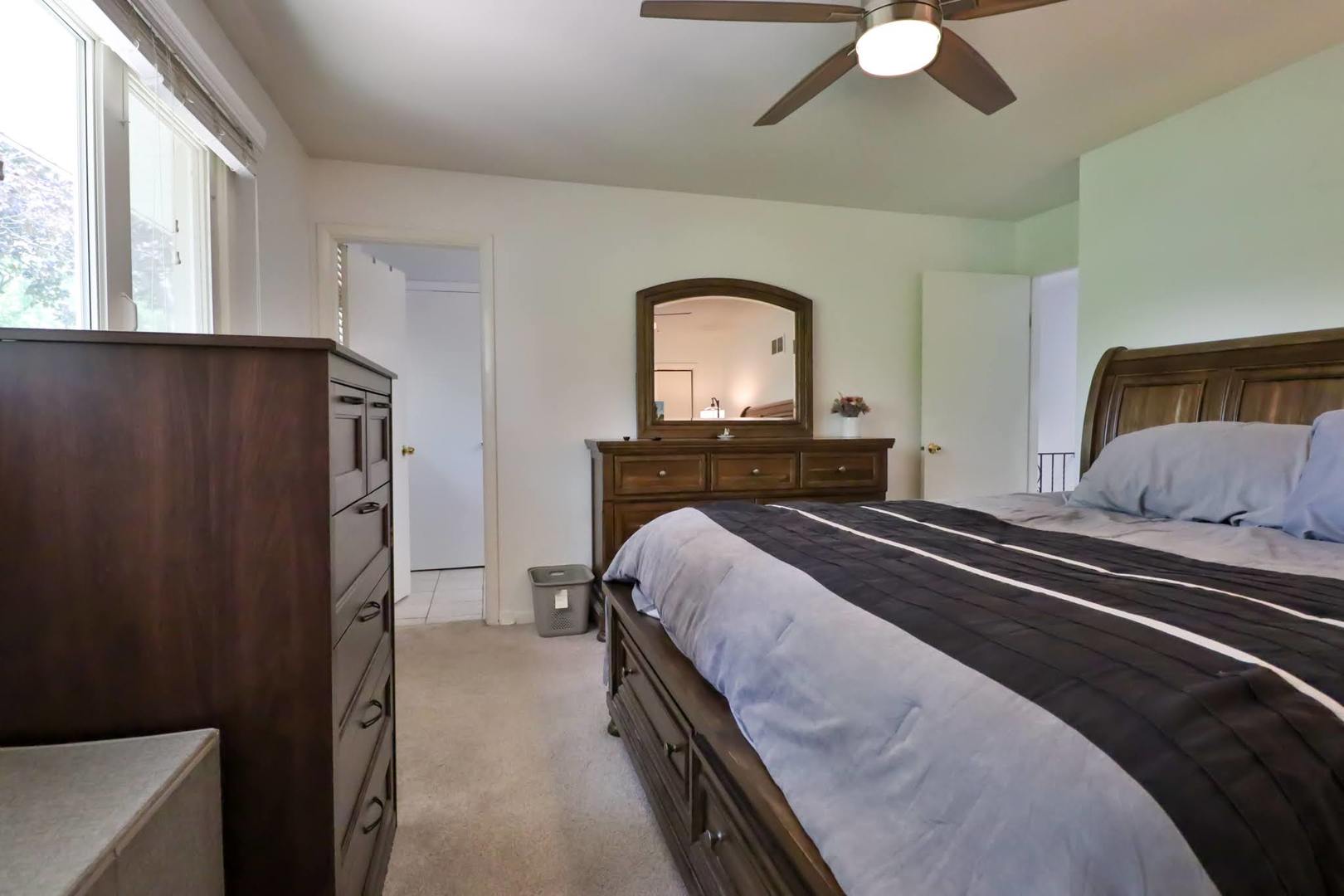 502 S Reuter Drive, Arlington Heights, IL 60005