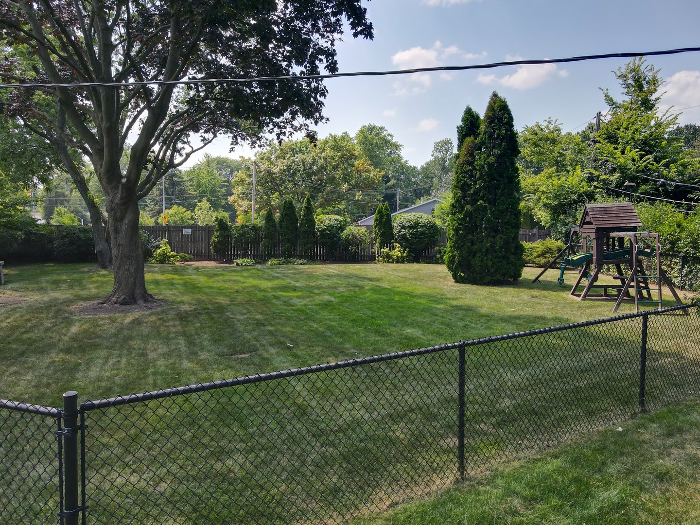 502 S Reuter Drive, Arlington Heights, IL 60005