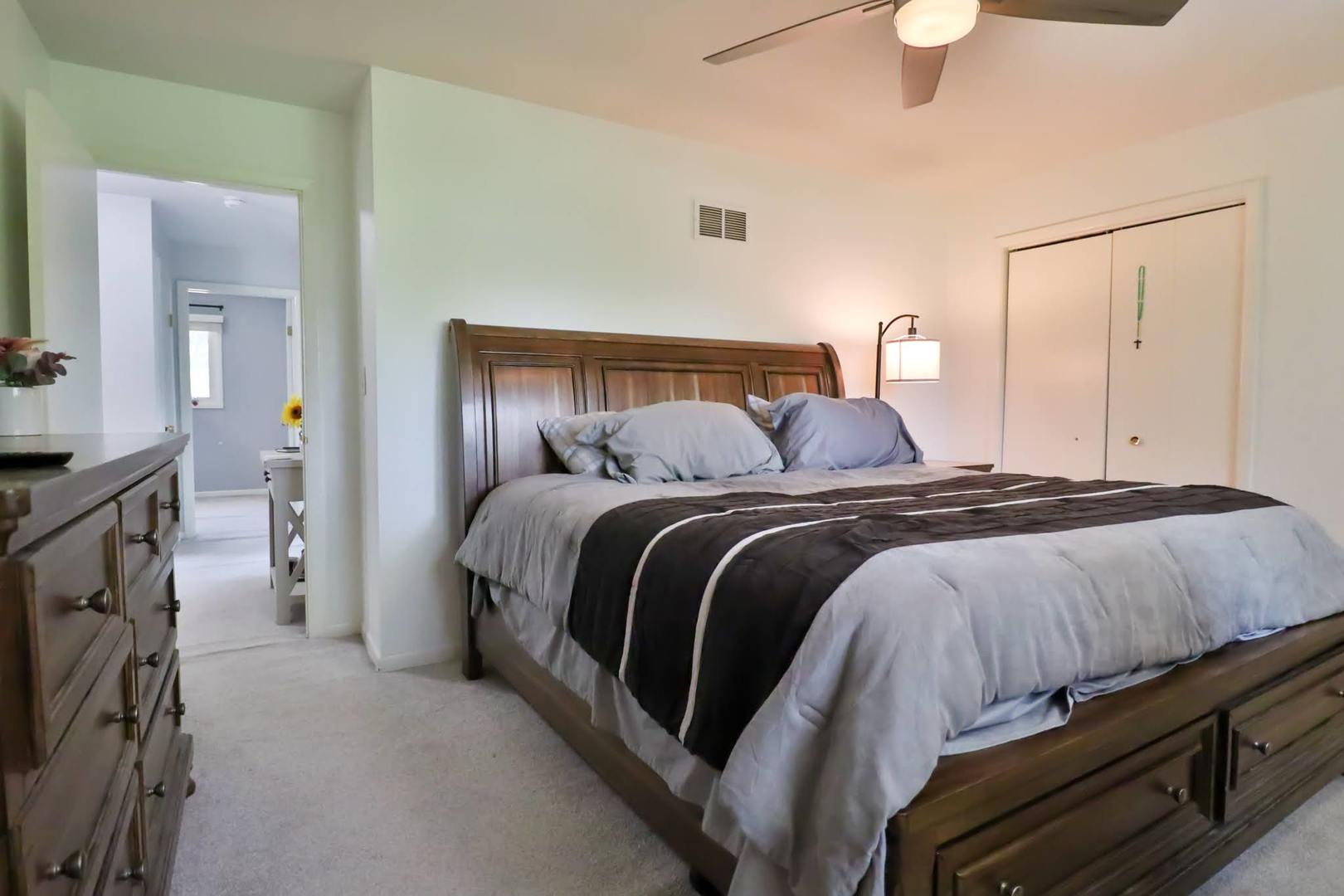 502 S Reuter Drive, Arlington Heights, IL 60005