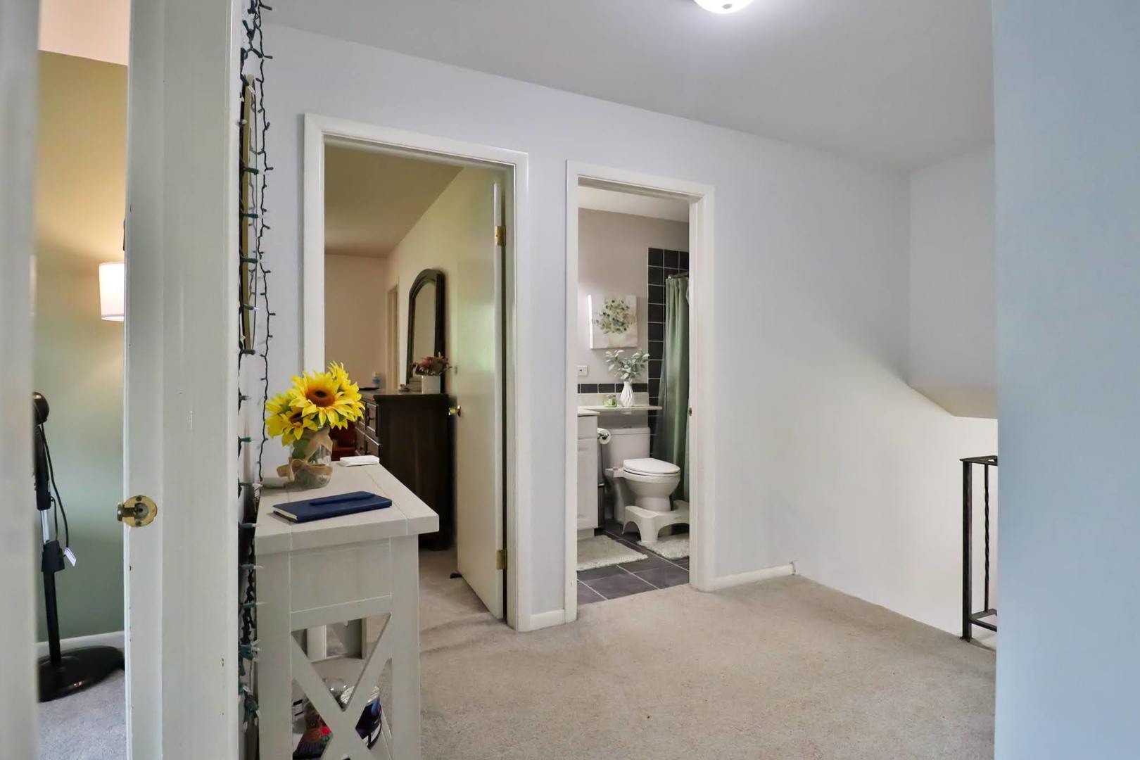 502 S Reuter Drive, Arlington Heights, IL 60005