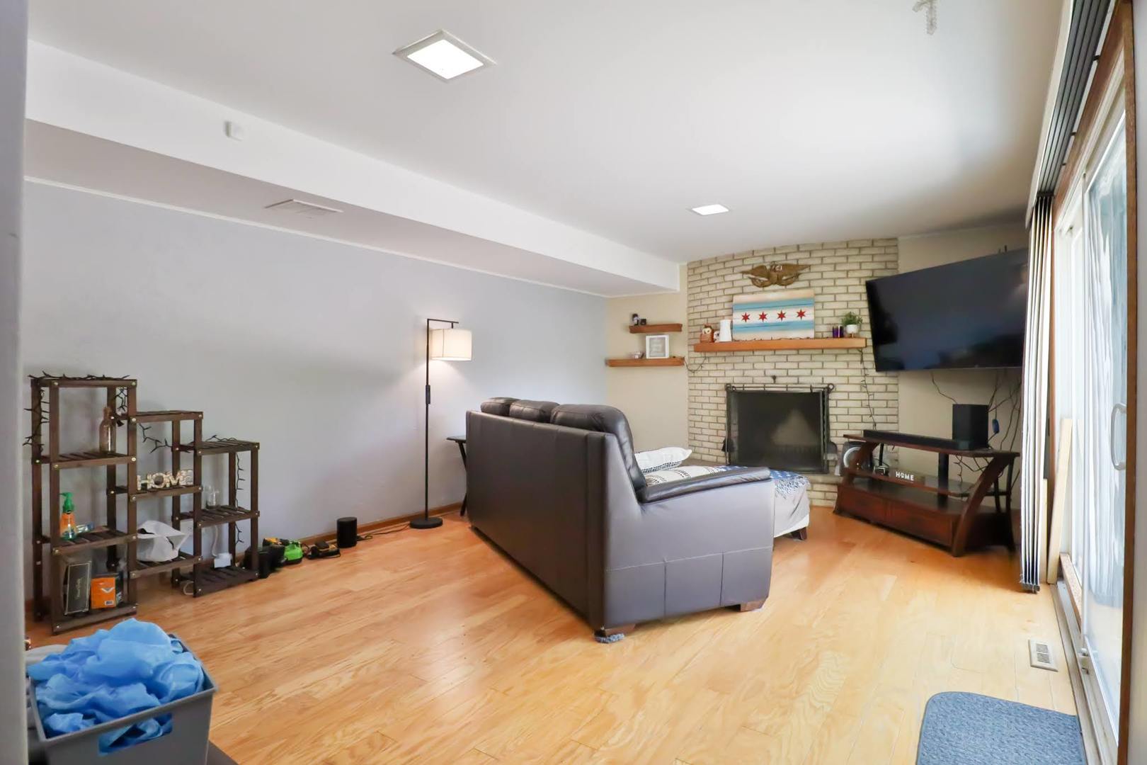 502 S Reuter Drive, Arlington Heights, IL 60005