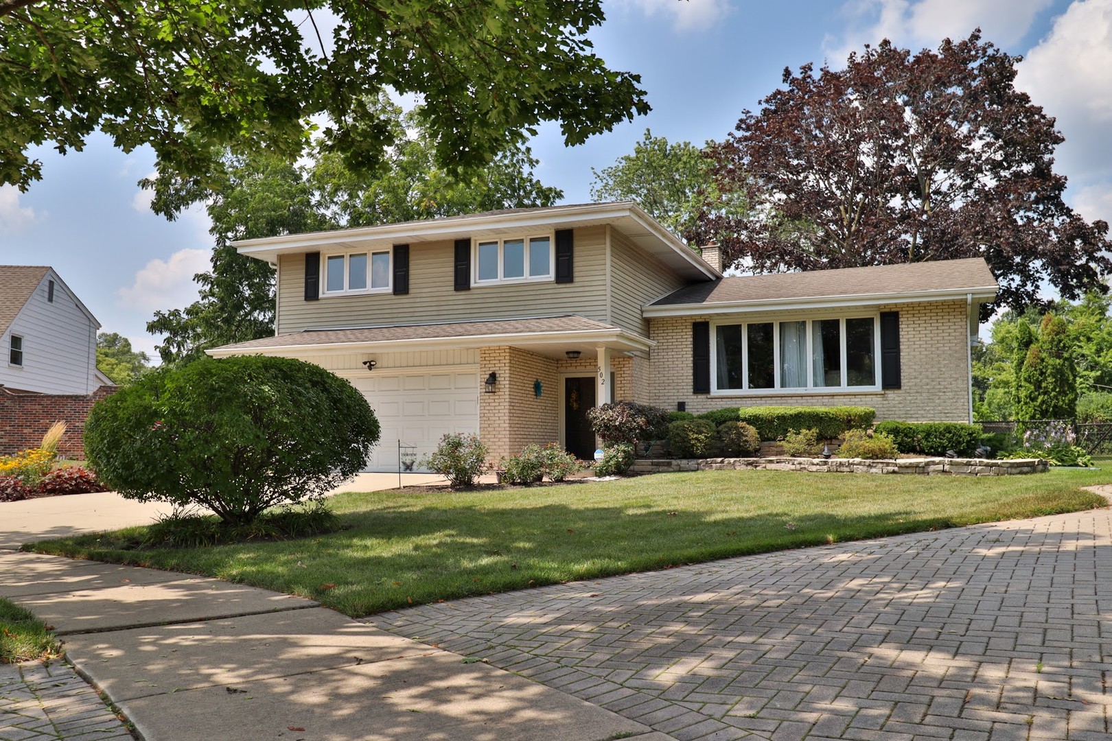 502 S Reuter Drive, Arlington Heights, IL 60005