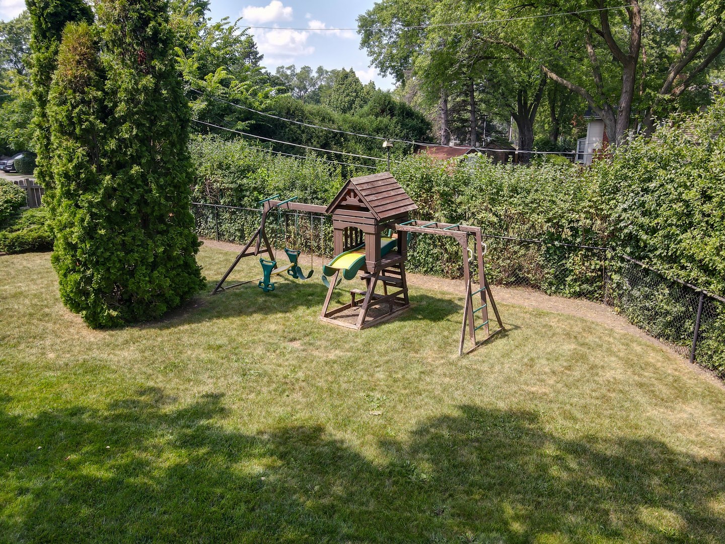 502 S Reuter Drive, Arlington Heights, IL 60005