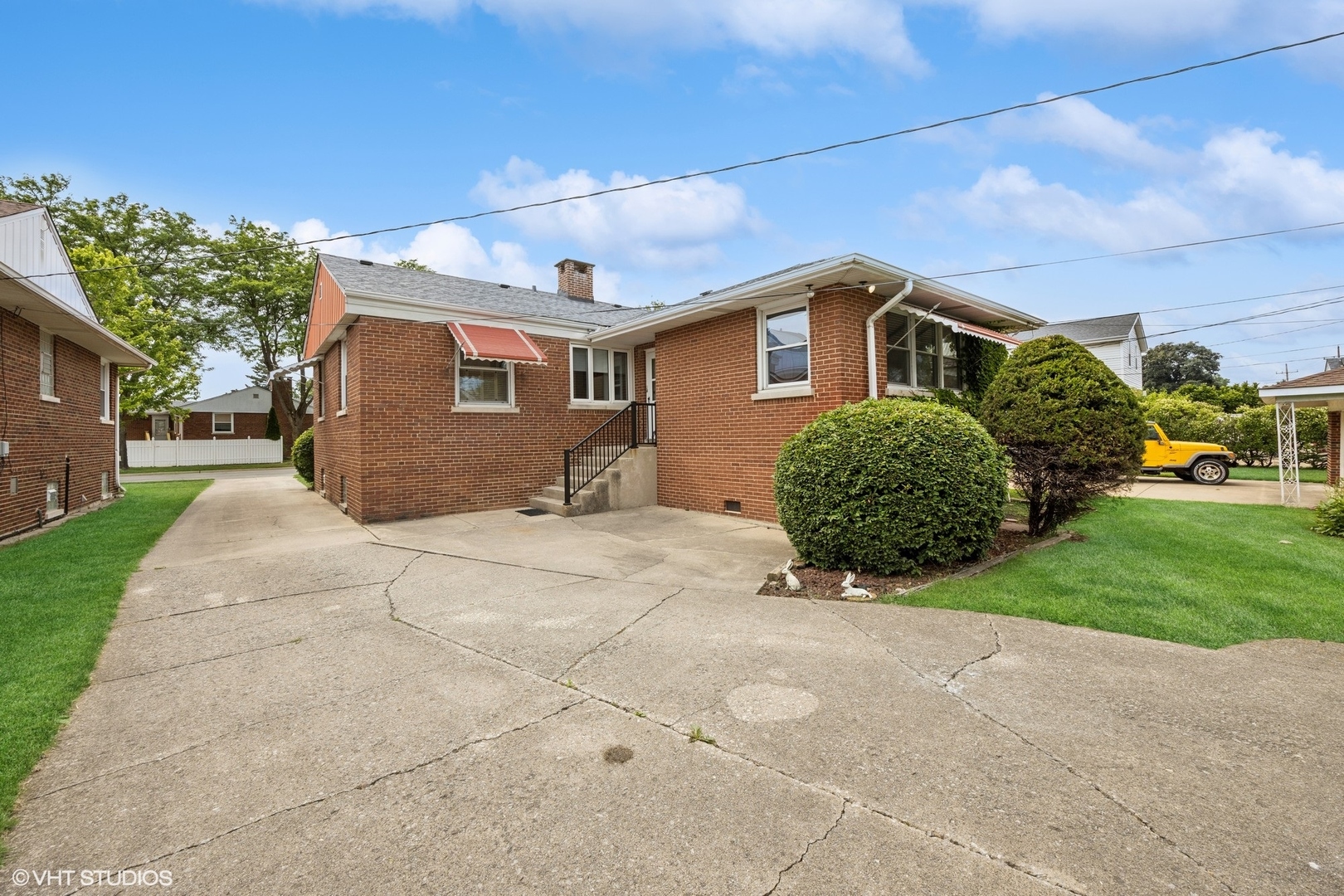 1803 Balmoral Avenue, Westchester, IL 60154