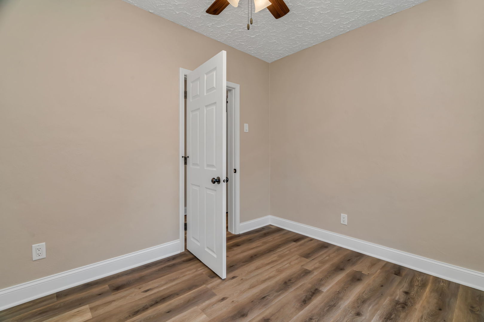 75 4th Avenue, South Wilmington, IL 60474
