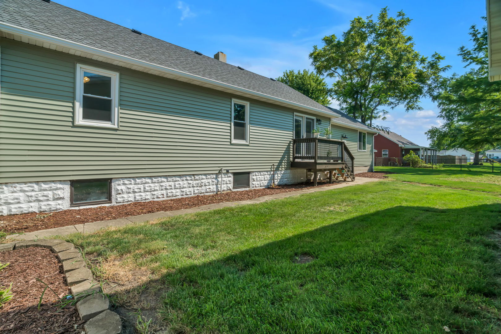 75 4th Avenue, South Wilmington, IL 60474