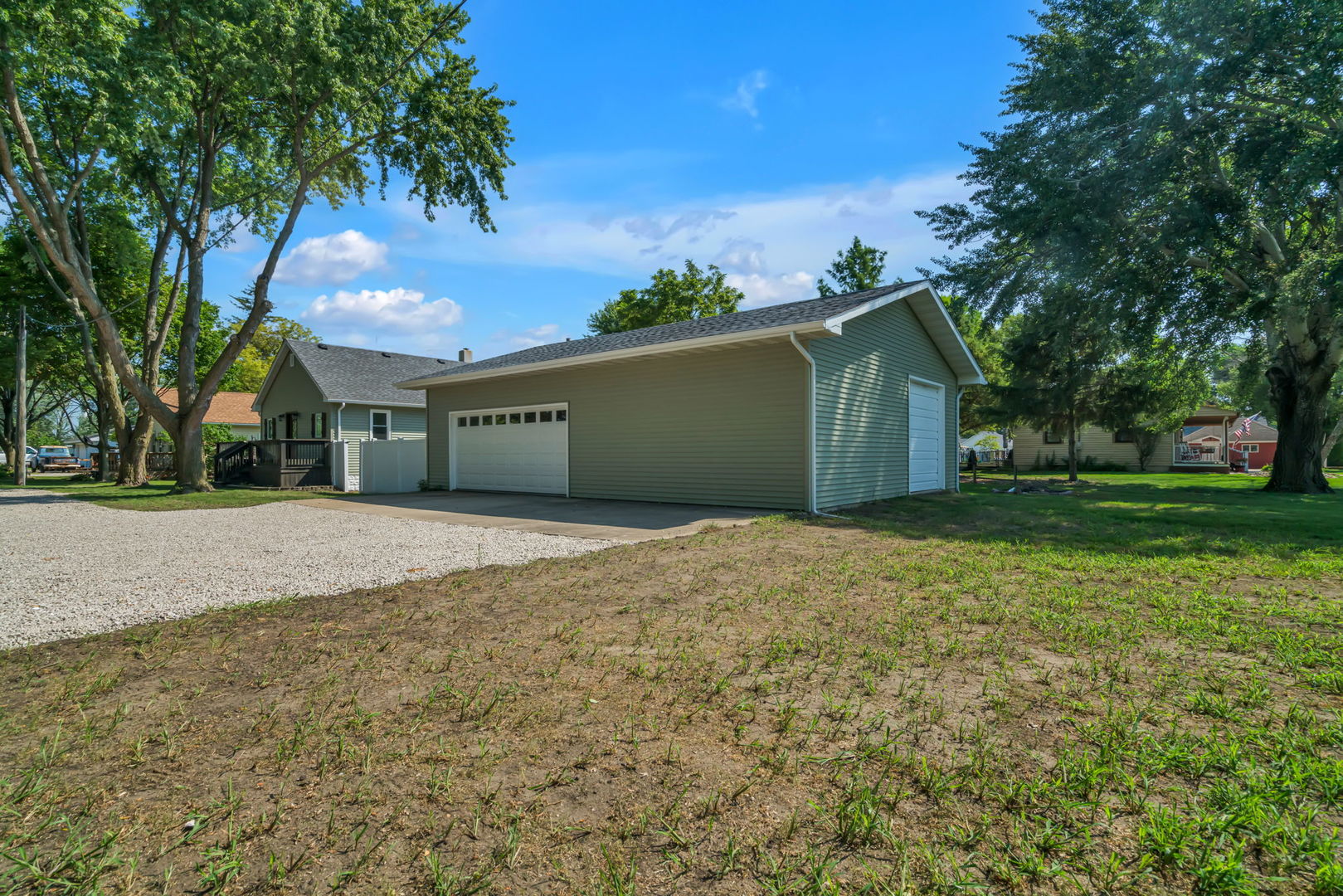 75 4th Avenue, South Wilmington, IL 60474