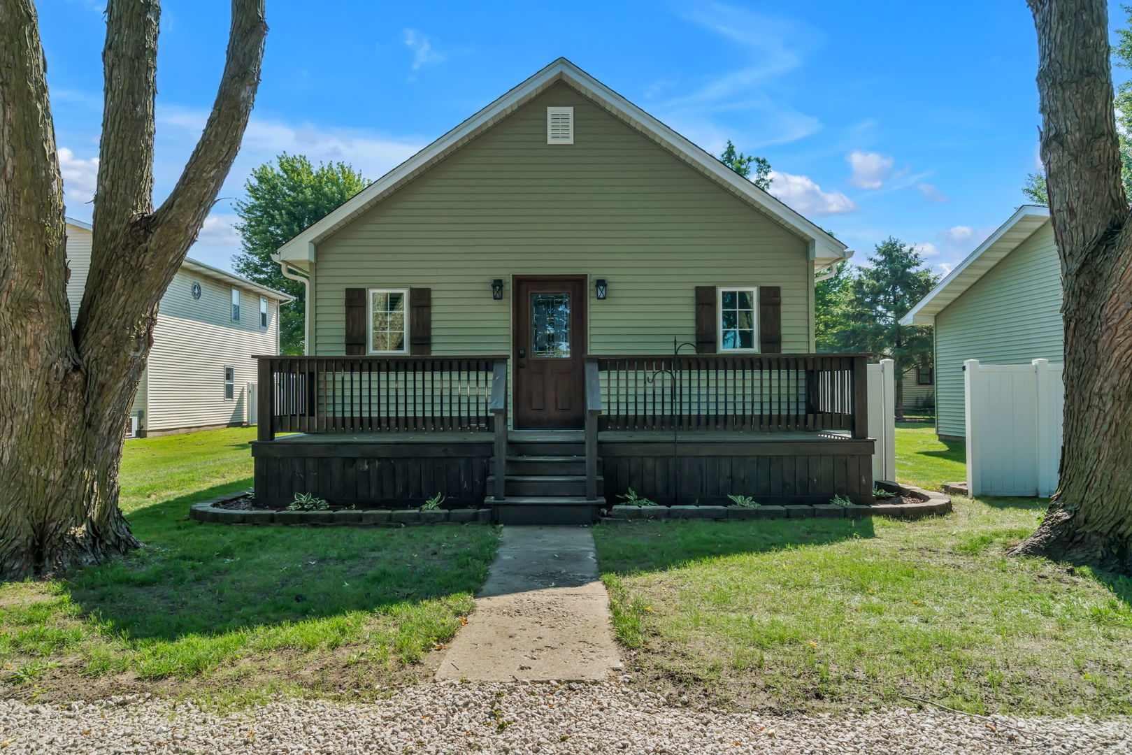 75 4th Avenue, South Wilmington, IL 60474