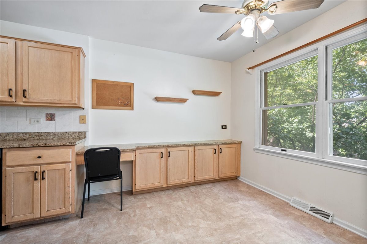 5332 Fairview Lane, Skokie, IL 60077