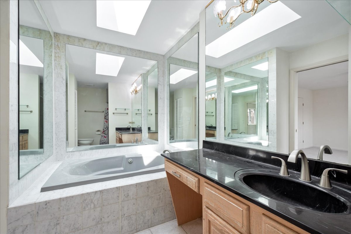 5332 Fairview Lane, Skokie, IL 60077