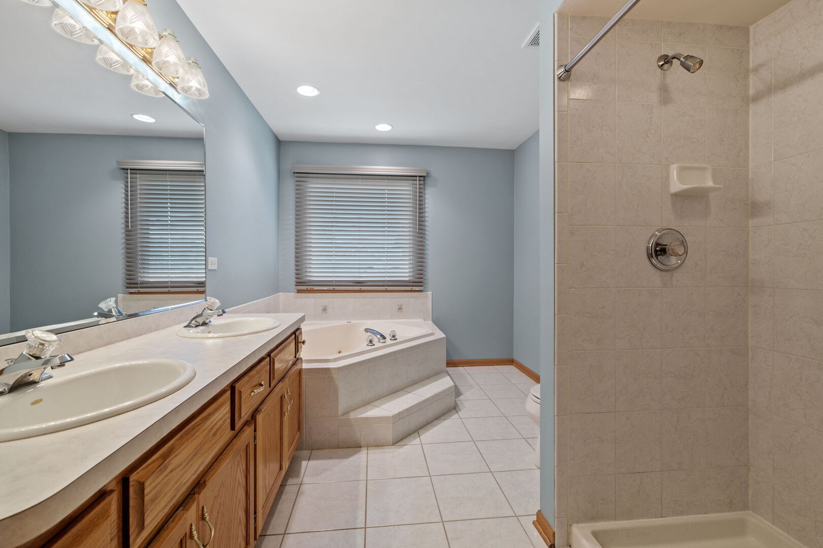 641 Downing Street, New Lenox, IL 60451